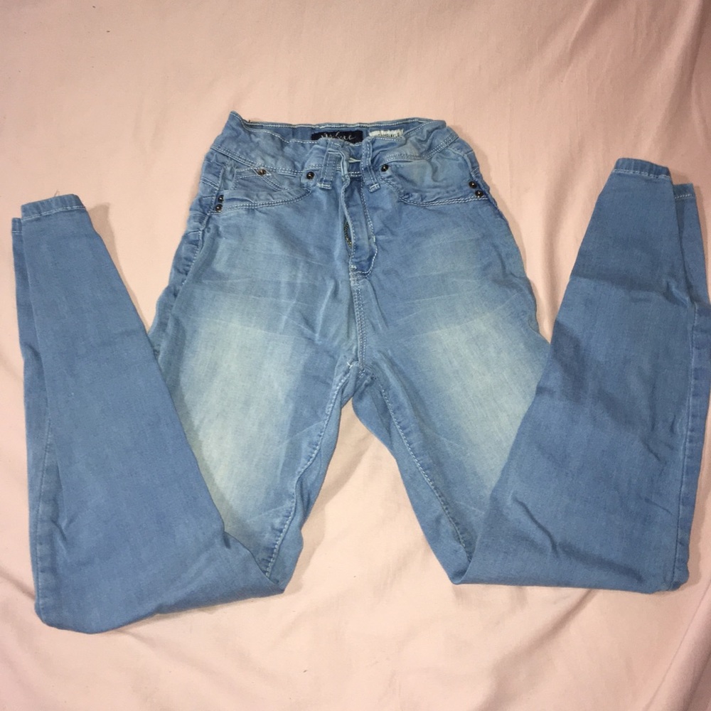 Light wash jeans